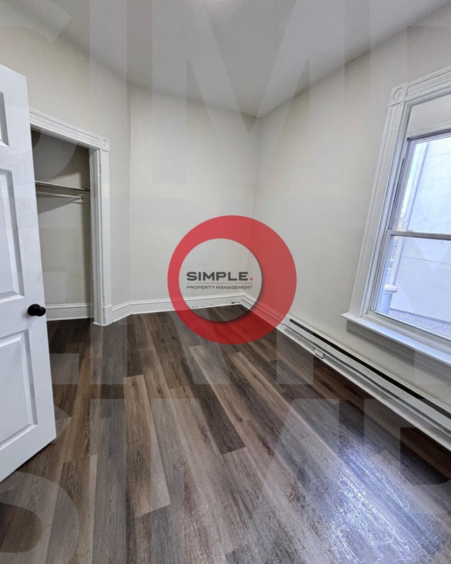 Photo - 230 N 4th St Unit Apartment 2