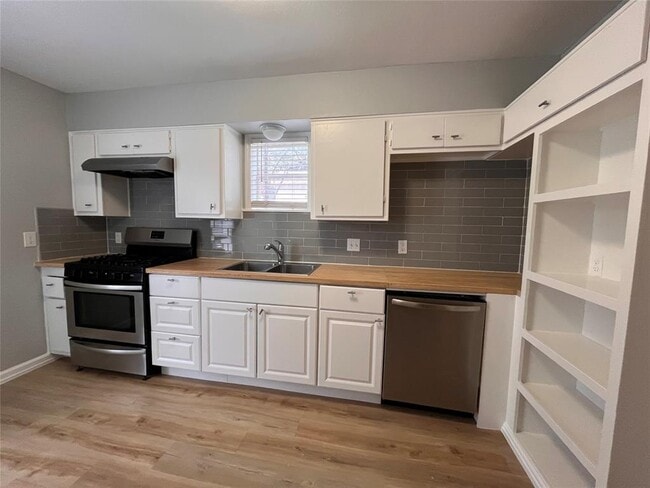 Photo - 8802 Little Walnut Dr