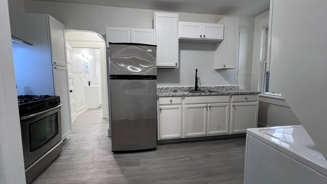 Photo - 1707 Holladay St Unit 6