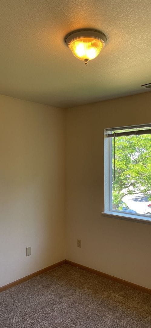 Photo - Bright & Convenient Townhouse Living!