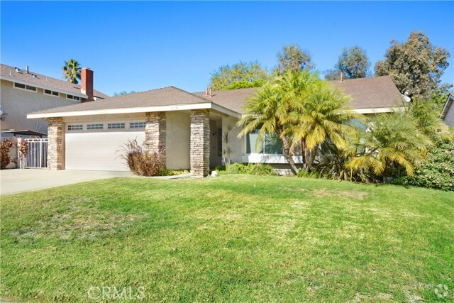 Building Photo - 10346 Alta Loma Dr Rental