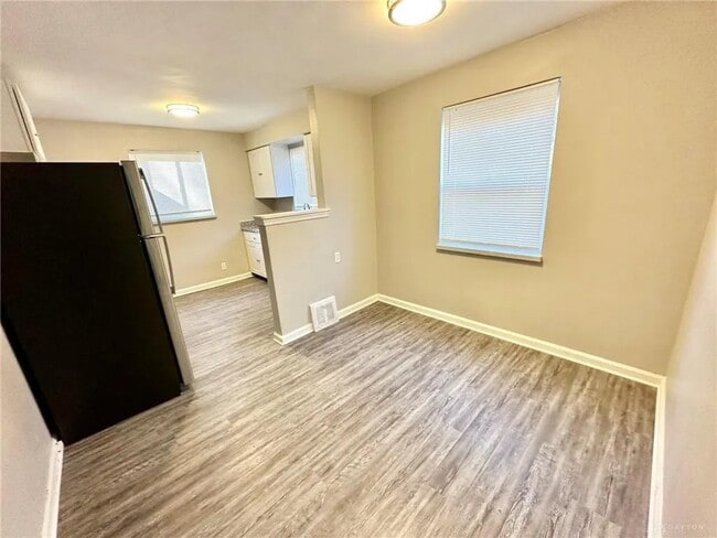 Photo - 2714 Holmes Ave