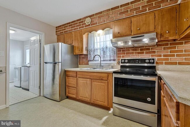 Photo - 6015 Cracklingtown Rd