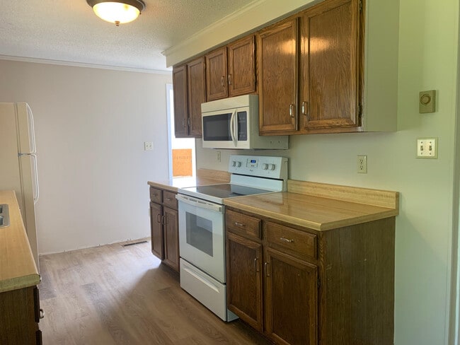 Photo - 1405 Alexander Ave