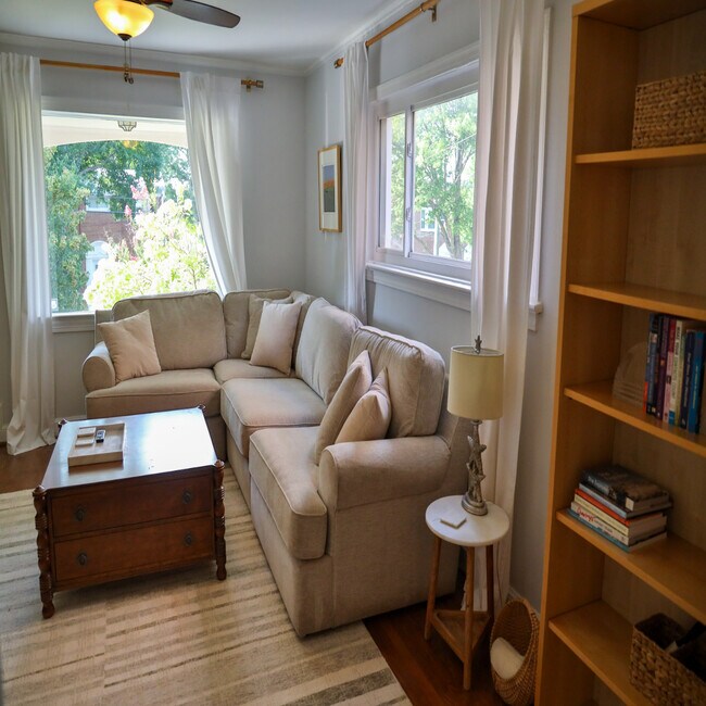 Photo - 6131 1st Pl NE