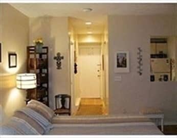 Photo - 389 Beacon St Unidad 2 Rental