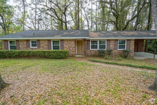 Building Photo - Sublease: Available 7/22/25 Beautiful 4/2 ... Rental