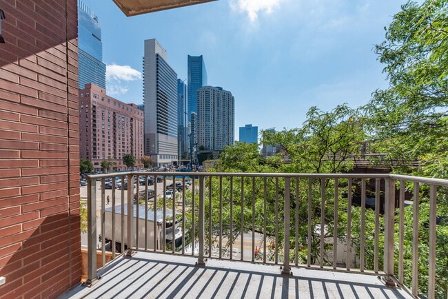 Photo - 400 N Clinton St Unit 307