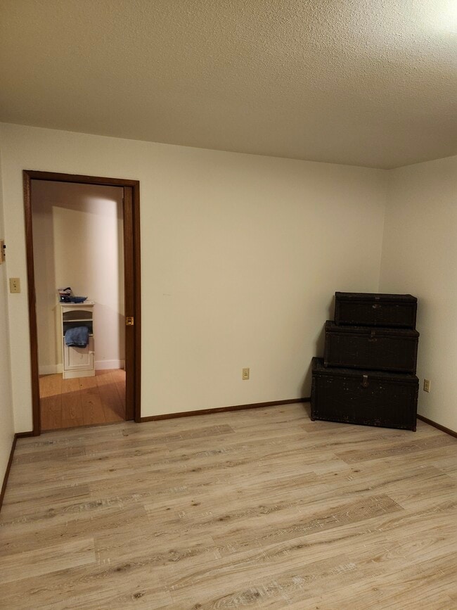 Photo - 1415 24th St SE Unit 24th street apartment