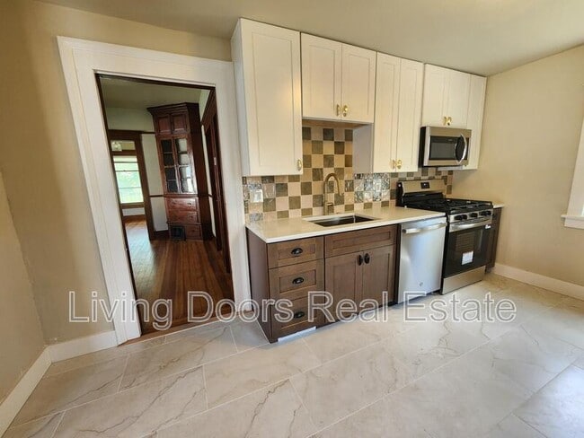 Photo - 602 C St