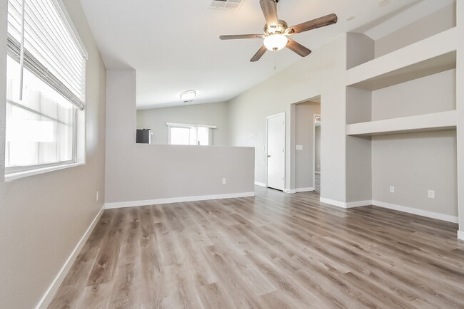Photo - 5532 Eagle Claw Ave