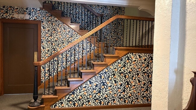 Photo - Redside - The Mulholland