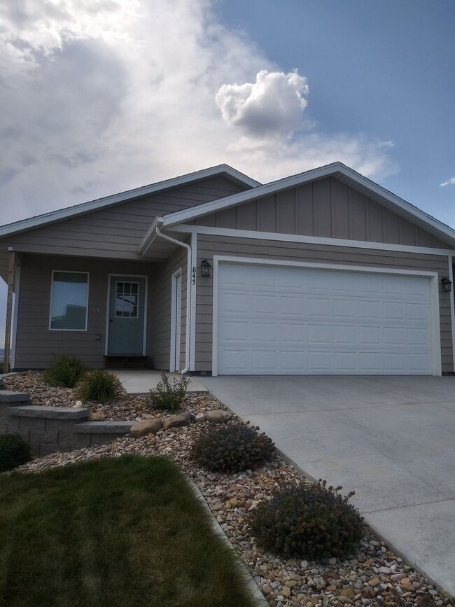 Photo - 4 BED | 2 BATH | DOUBLE GARAGE | RAPID VALLEY