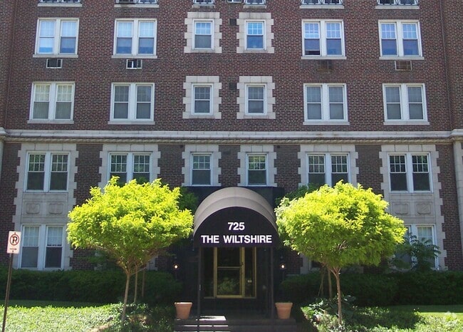 The entrance from the east - The Wiltshire Apartments
