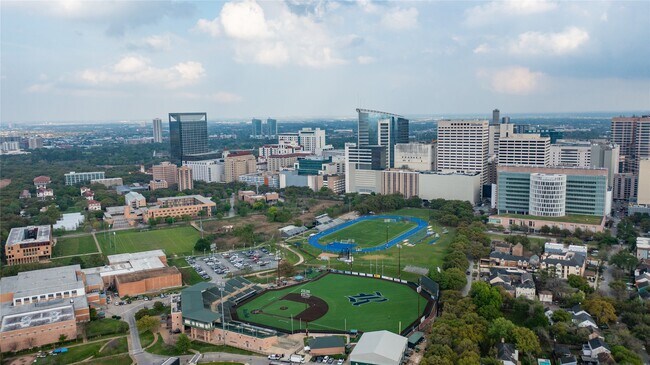 Photo - 6818 Staffordshire Blvd