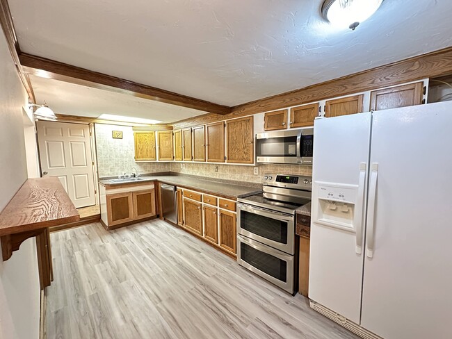Photo - 2422 Main St Unit 1