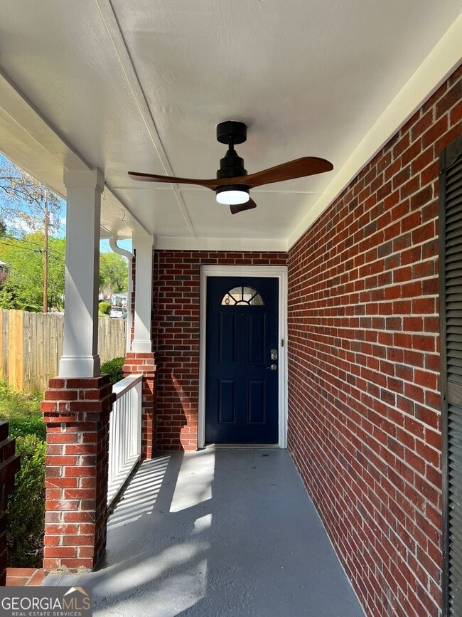 Photo - 188 Clay St SE