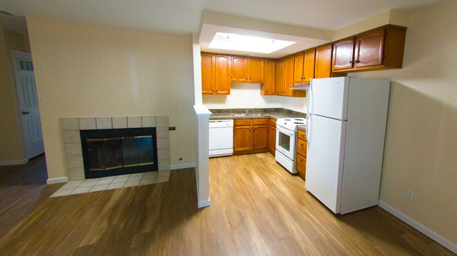 Photo - Las Palmas Condominiums