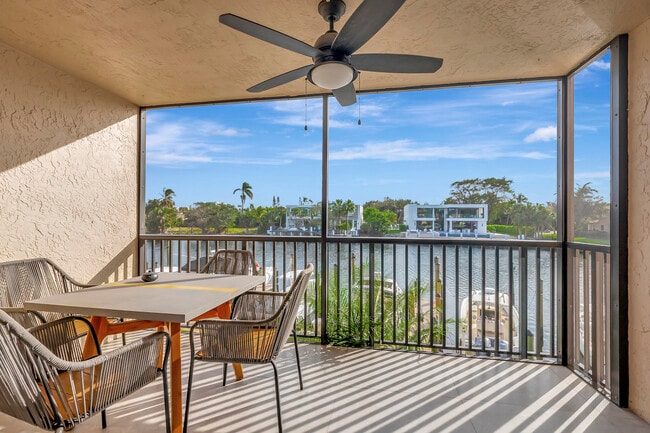 Photo - 210 Captains Walk Unit 715