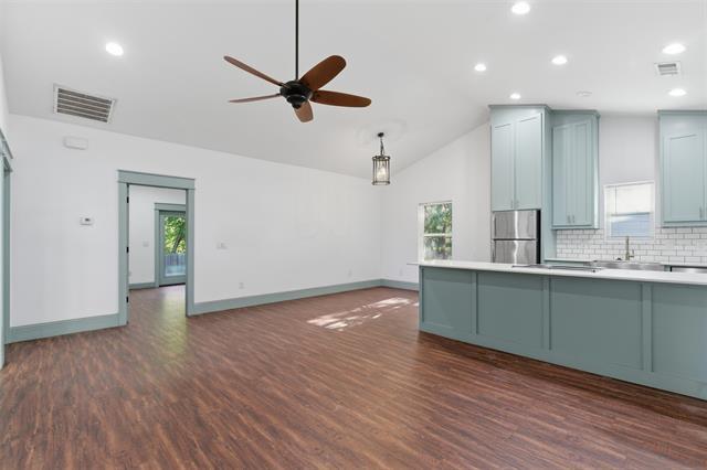 Photo - 1731 W Elm St