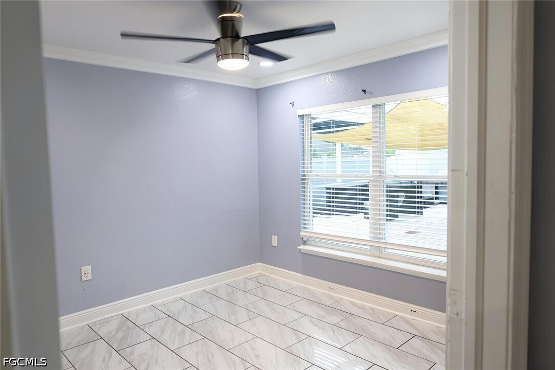 Photo - 432 Willowbrook Dr