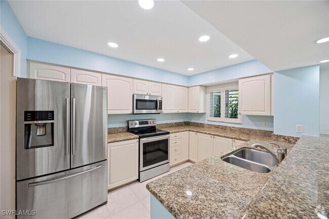 Building Photo - 1608 Spoonbill Ln Unit B Rental