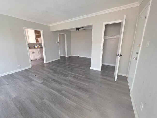 Photo - 219 SE 13th St Unidad #4