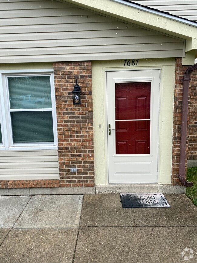 Building Photo - 7687 Brams Hill Dr Rental