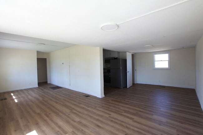Photo - 614 Ridgelea Dr