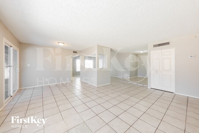 Photo - 14016 N 33rd Dr