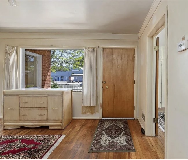 Building Photo - Exceptional FOUR Bedroom Home with Character Close to BSU and Downtown