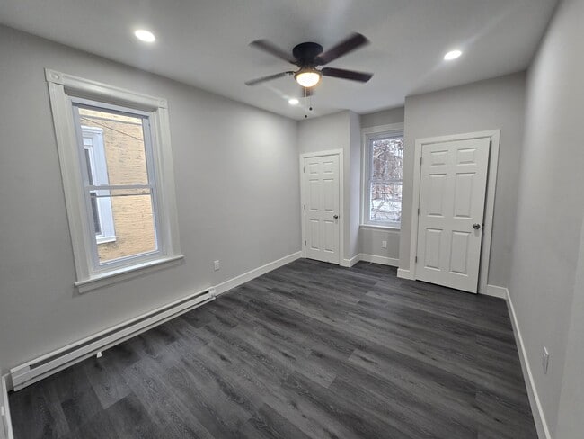 Photo - 1727 W Butler St