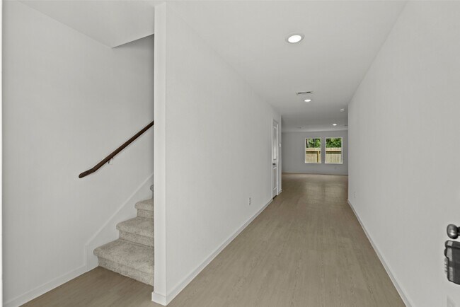 Photo - 1407 Cedar Plns Ct