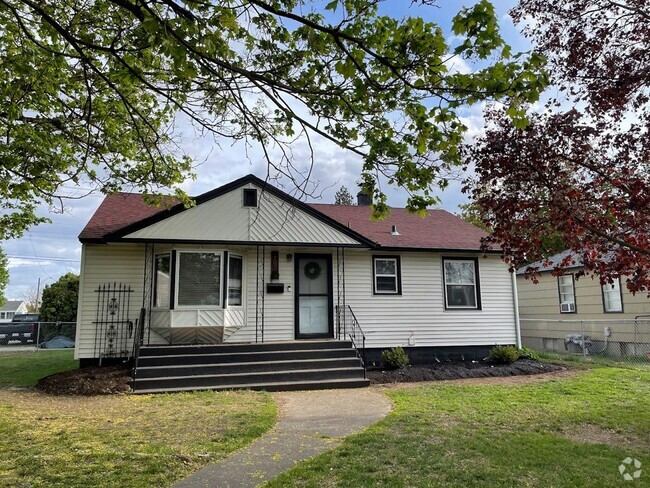 Building Photo - Audubon-Downriver Neighborhood 3+ bedroom,... Rental