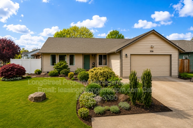 Building Photo - 3206 SE Summerfield Dr