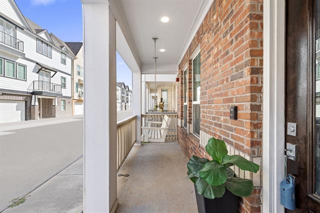 Photo - 203 S Village Way