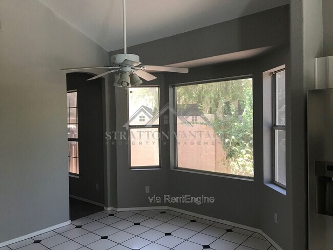 Photo - 4740 E Desert Ln