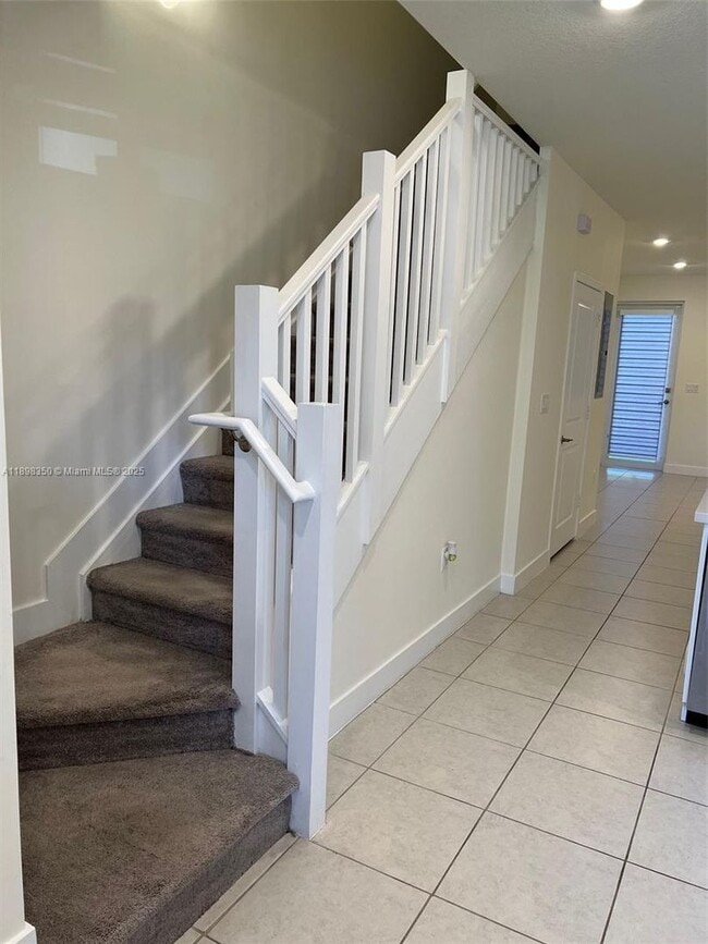 Photo - 10270 NW 66th St