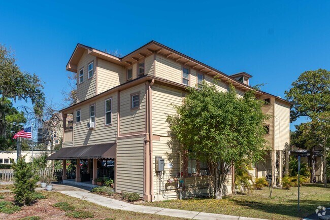 Paved Pathway Leads to Entrance - Legacy Daytona Multifamily