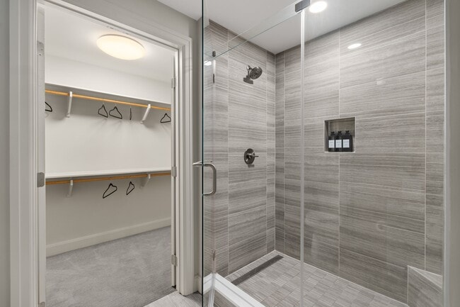 Building Photo - 2511 Willowick Rd Unit 716