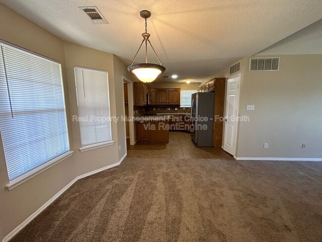 Photo - 775 Mt Harmony Rd