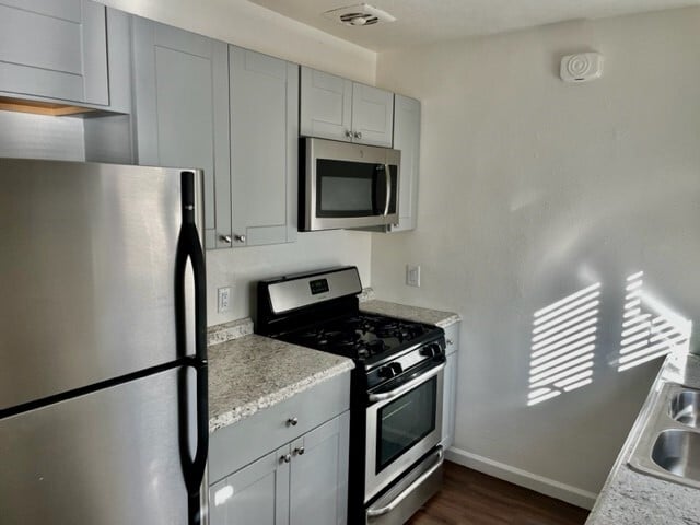 Melrose Oasis Apartments - Melrose Oasis Apartments