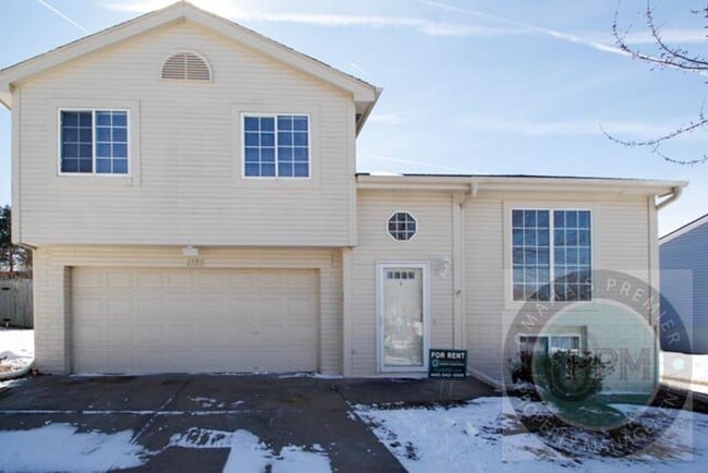 Building Photo - Comfortable 3Bd/2Ba/2Car Home in Papillion
