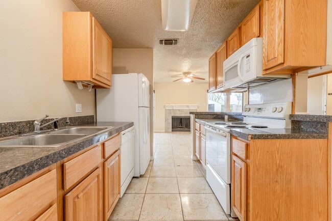 Photo - 9402 Valley Ridge