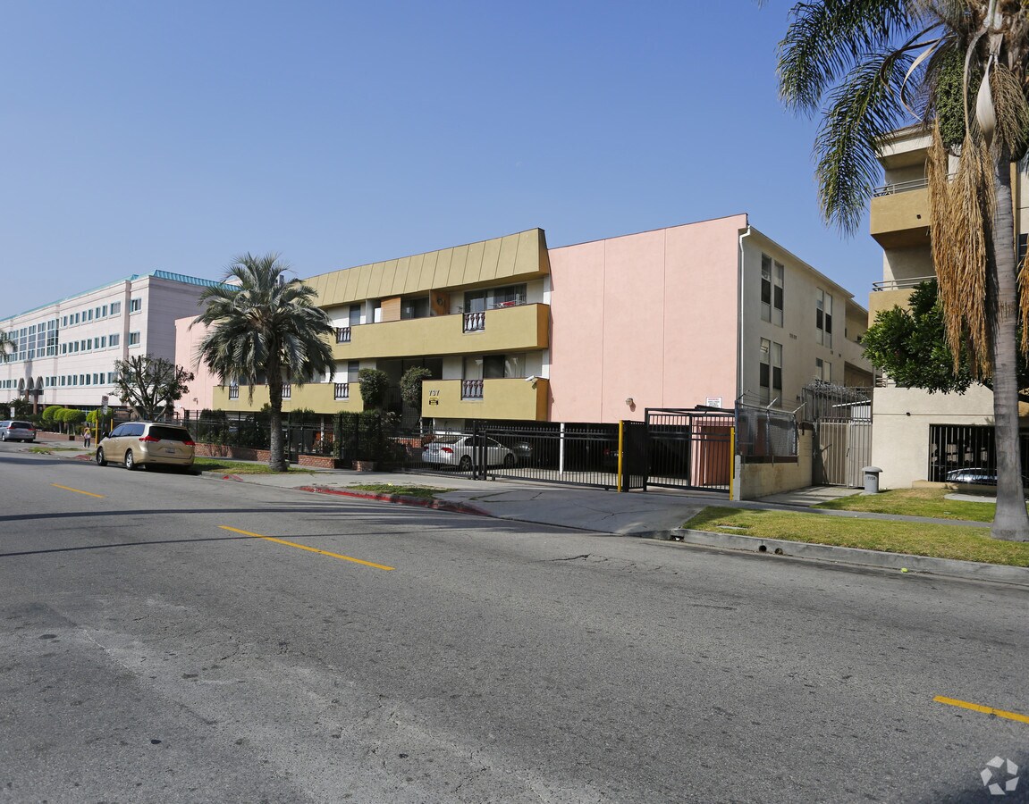 737 S Oxford Ave - 737 S Oxford Ave Apartments