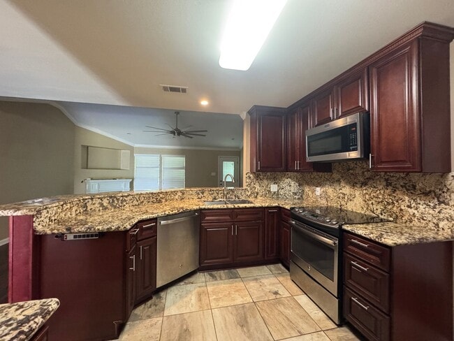 Photo - Beautiful Home for Lease in Denham Springs