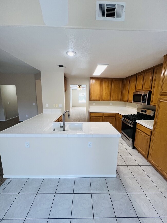 Photo - 31182 Amsterdam Rd