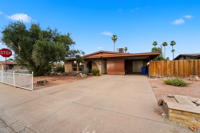 Photo - Charming rental home located on a quiet cul-de-sac in the heart of Mesa