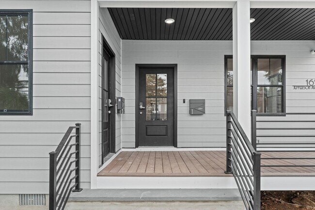 Photo - 165 Jefferson Ave Unit 2