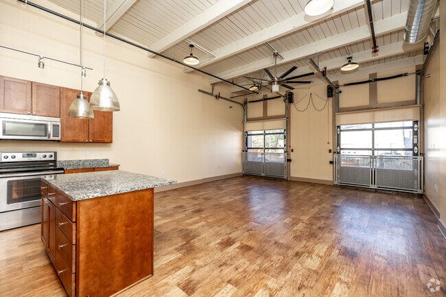 1BR, 1BA - Overview